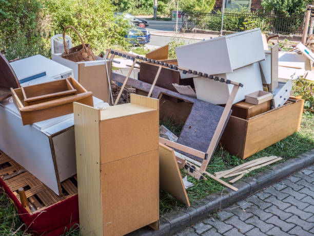 Best Yard Cleanup Services  in Madeira, OH